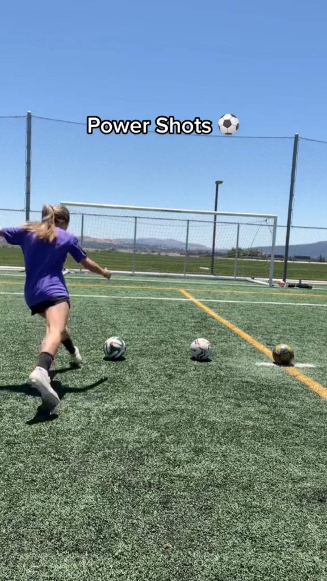 , Soccer Comment tirer avec POWER ⚽️☄️
|Pinterest